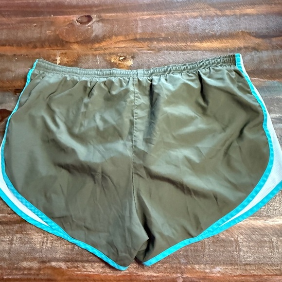 Nike Women's Olive and Teal Athletic Shorts EUC - Picture 4 of 4